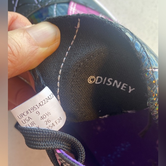 Disney Women's Nightmare Before Christmas High Top Lace Up sneaker size 9 NWT - Picture 12 of 12